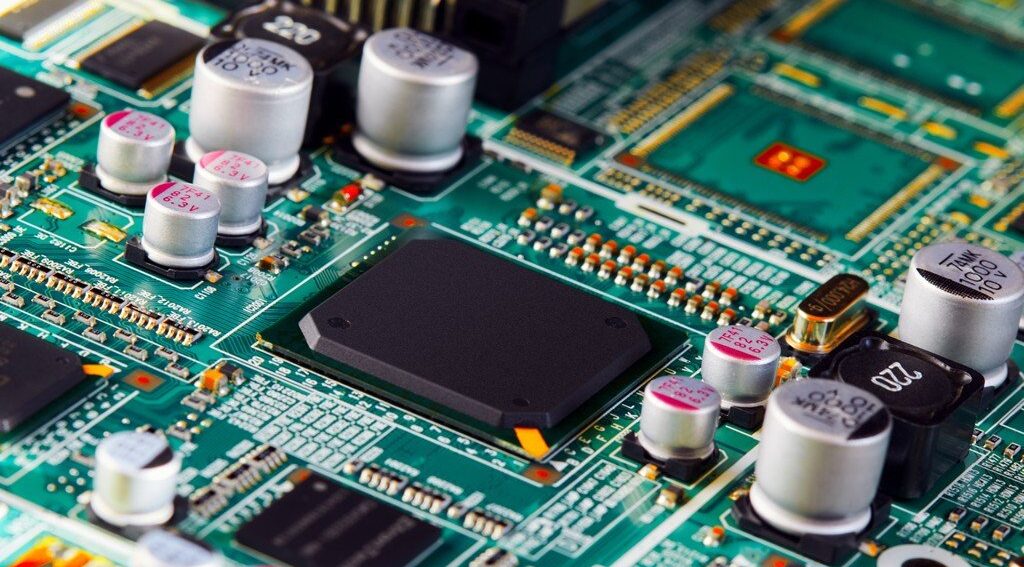 Printed Circuit Board Design Mistakes That Beginners Make in First Projects